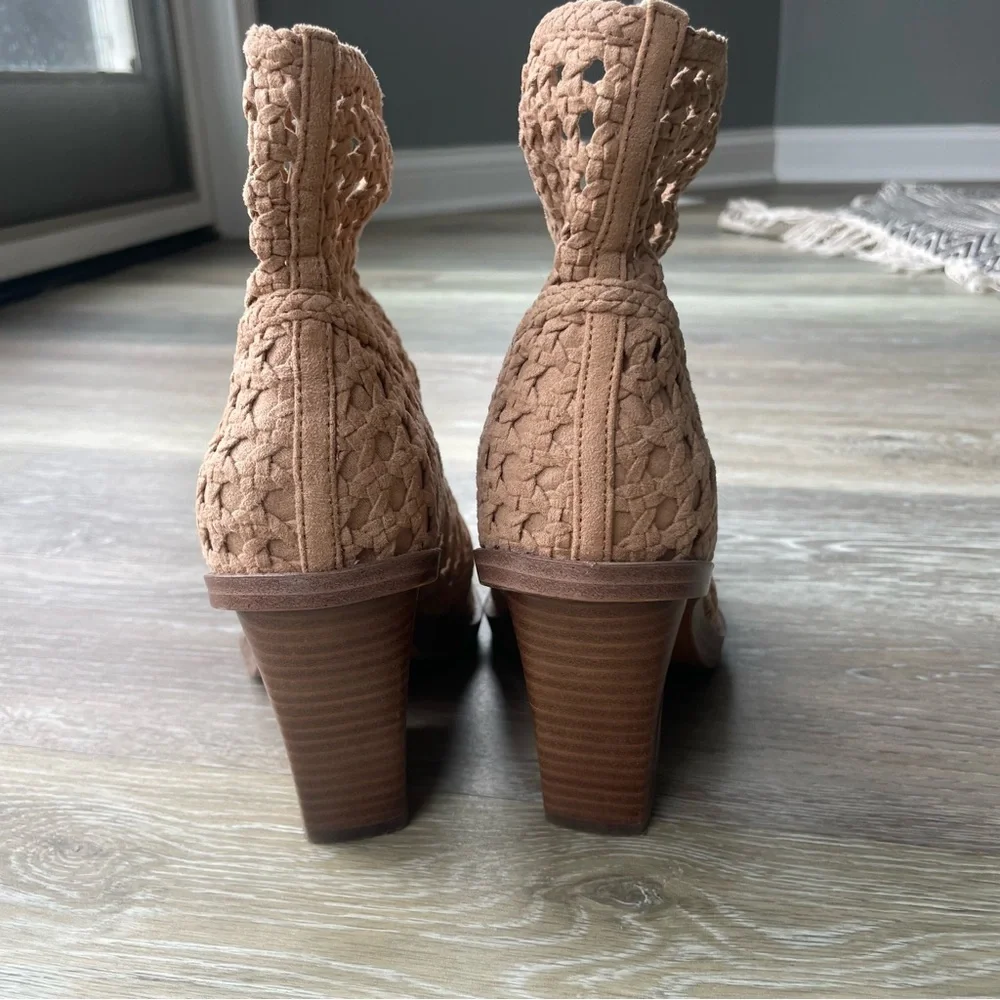 Jessica Simpson Lukkah Tan Woven Ankle Booties Size 6.5 - Picture 4 of 8